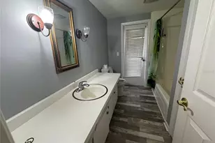 907 S Florida Ave, Tarpon Springs, FL 34689 - Photo 10