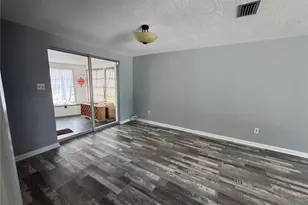 907 S Florida Ave, Tarpon Springs, FL 34689 - Photo 12