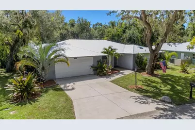 3736 Maple Hollow Court, Sarasota, FL 34243 - Photo 2