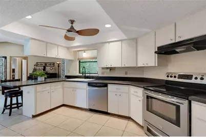 3736 Maple Hollow Court, Sarasota, FL 34243 - Photo 22