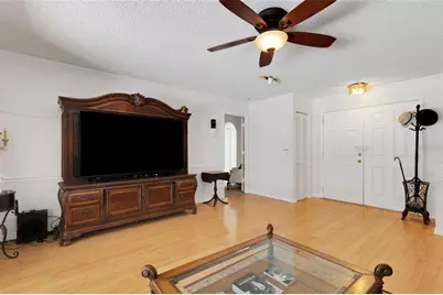 3736 Maple Hollow Court, Sarasota, FL 34243 - Photo 12