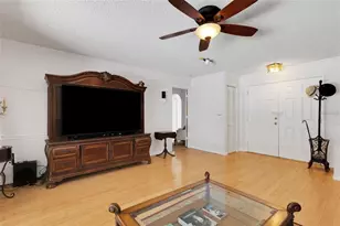 3736 Maple Hollow Ct, Sarasota, FL 34243 - Photo 12
