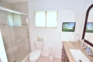 3926 Calliandra Dr, Sarasota, FL 34232 - Photo 8