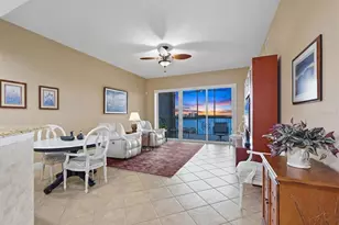 6474 Water Crest Way, Lakewood Ranch, FL 34202 - Photo 8