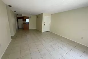 2745 Hidden Lake Blvd, Sarasota, FL 34237 - Photo 10