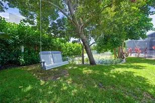 1555 Eastbrook Dr, Sarasota, FL 34231 - Photo 58