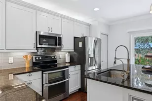 86 Arbor Oaks Dr, Sarasota, FL 34232 - Photo 24