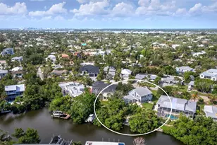430 Island Cir, Sarasota, FL 34242 - Photo 44