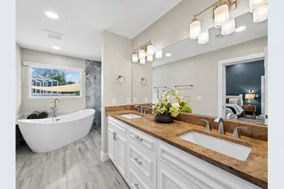 430 Island Circle, Sarasota, FL 34242 - Photo 22