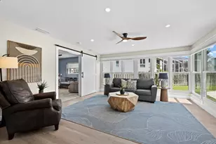 430 Island Cir, Sarasota, FL 34242 - Photo 18