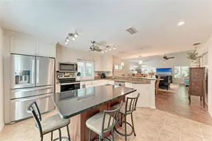3406 Falcon Pl, Bradenton, FL 34210 - Photo 12