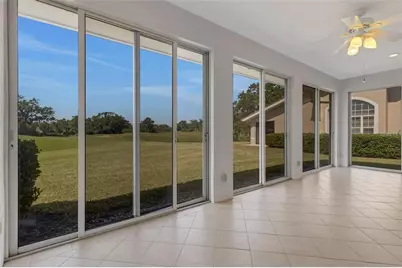 4044 Penshurst Park, Sarasota, FL 34235 - Photo 10