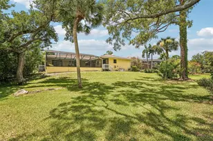 1305 Sorrento Woods Blvd, Nokomis, FL 34275 - Photo 32