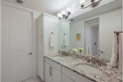 376 Aruba Circle #203, Bradenton, FL 34209 - Photo 12