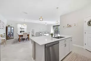 5250 Coral Reef Wy, Lakewood Ranch, FL 34211 - Photo 6