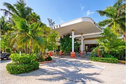 4390 Exeter Drive #107, Longboat Key, FL 34228 - Photo 84