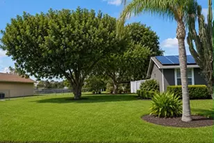 3115 Lockwood Meadows Blvd, Sarasota, FL 34234 - Photo 8