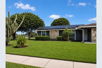 3115 Lockwood Meadows Boulevard, Sarasota, FL 34234 - Photo 2