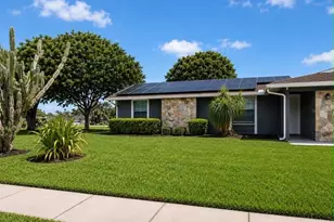 3115 Lockwood Meadows Blvd, Sarasota, FL 34234 - Photo 2
