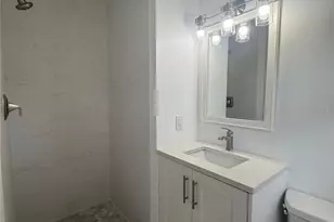 2588 Colorado St, Sarasota, FL 34237 - Photo 14
