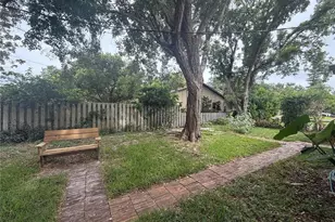 2588 Colorado St, Sarasota, FL 34237 - Photo 26