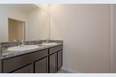 5657 Soft Skies Drive, Sarasota, FL 34238 - Photo 18