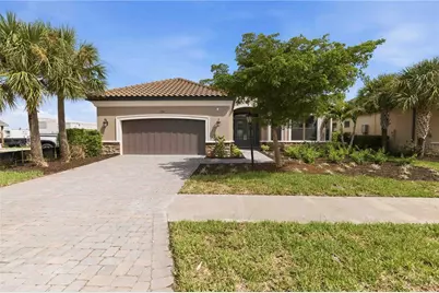 7704 Moonbeam Avenue, Sarasota, FL 34241 - Photo 2