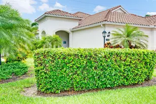 1418 Calle Grand St, Bradenton, FL 34209 - Photo 1