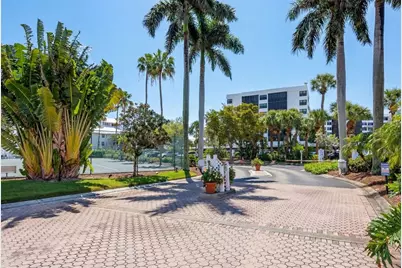 1280 Dolphin Bay Way #402, Sarasota, FL 34242 - Photo 58