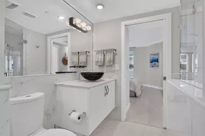 1280 Dolphin Bay Way #402, Sarasota, FL 34242 - Photo 38
