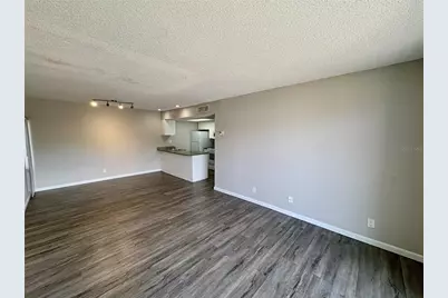 1911 5th Street W #E, Bradenton, FL 34205 - Photo 8