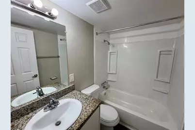 1911 5th Street W #E, Bradenton, FL 34205 - Photo 18