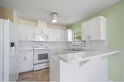 1521 13th Street W, Palmetto, FL 34221 - Photo 6