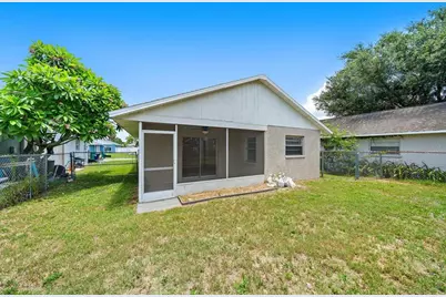 1521 13th Street W, Palmetto, FL 34221 - Photo 2