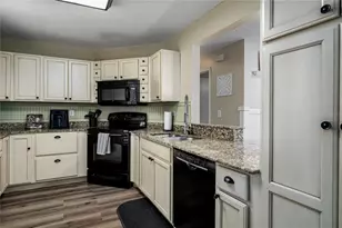3320 5th Dr W, Palmetto, FL 34221 - Photo 4