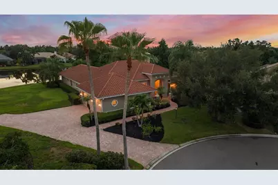 7808 Derby Ct, Lakewood Ranch, FL 34202 - Photo 4