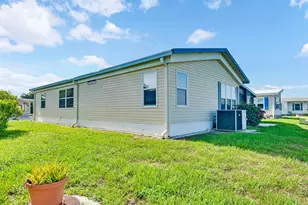 9107 34th Ave E, Palmetto, FL 34221 - Photo 4