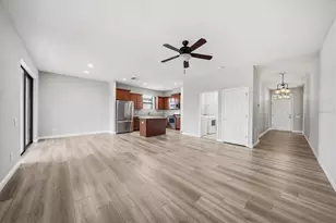10607 55th Ct E, Parrish, FL 34219 - Photo 4