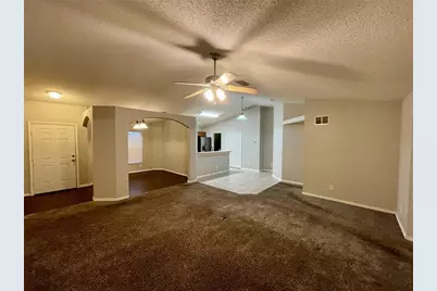 12119 Warwick Circle, Parrish, FL 34219 - Photo 4
