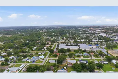 2173 Fiesta Drive, Sarasota, FL 34231 - Photo 38