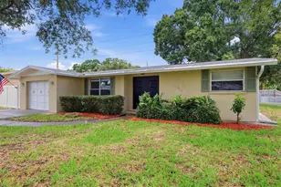 2173 Fiesta Dr, Sarasota, FL 34231 - Photo 4
