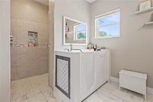 306 Calendar St, Port Charlotte, FL 33954 - Photo 16