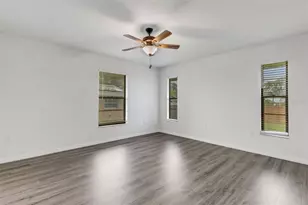 3209 Pafko Dr, Sarasota, FL 34232 - Photo 30