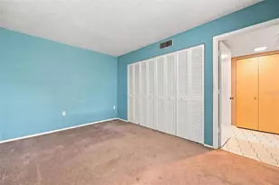 240 Sherwood Dr, Bradenton, FL 34210 - Photo 22