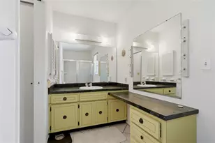 427 Rubens Dr, Nokomis, FL 34275 - Photo 16