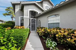 8737 Pebble Creek Ln, Sarasota, FL 34238 - Photo 2