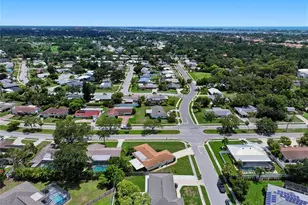 2711 Gulf Gate Dr, Sarasota, FL 34231 - Photo 30