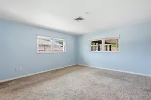 2711 Gulf Gate Dr, Sarasota, FL 34231 - Photo 12