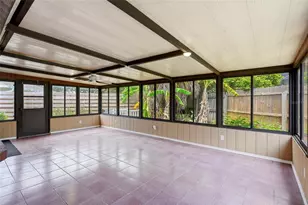 2711 Gulf Gate Dr, Sarasota, FL 34231 - Photo 20