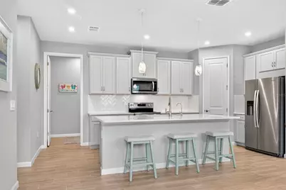 12371 Hearts Ease St, Venice, FL 34293 - Photo 4
